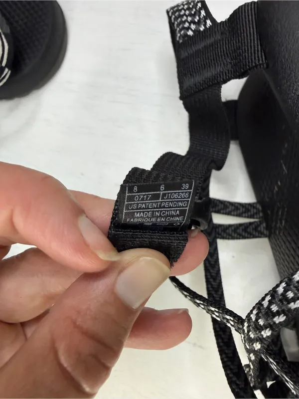 Chacos ZX/2 Black White Hiking Sandals size 8 - Image 11