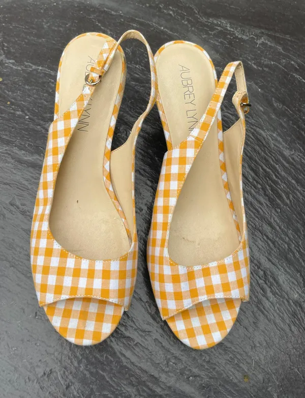 Aubrey Lynn Orange plaid heels Size 9.5 - Image 2