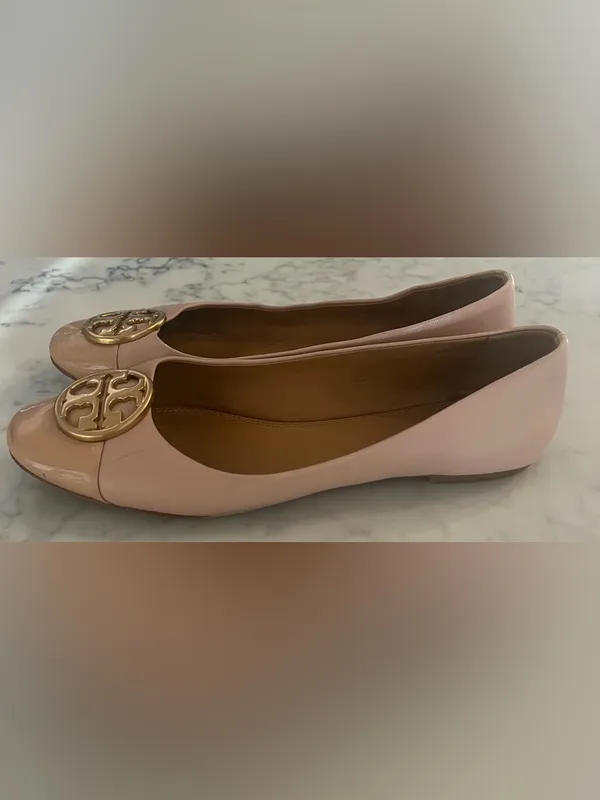Tory Burch Blush Nude Leather Ballet Flats with Gold Logo Size 6 - Image 15