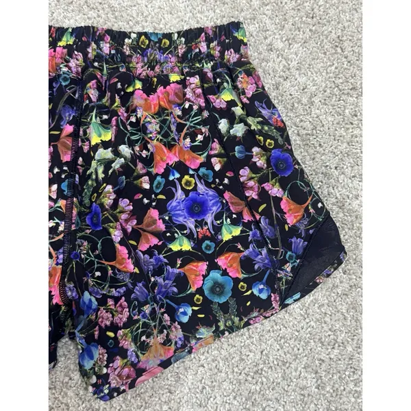 Lululemon Hotty Hot Reflective Shorts Flowerscope Colorful Floral Running Sz 6 - Image 7