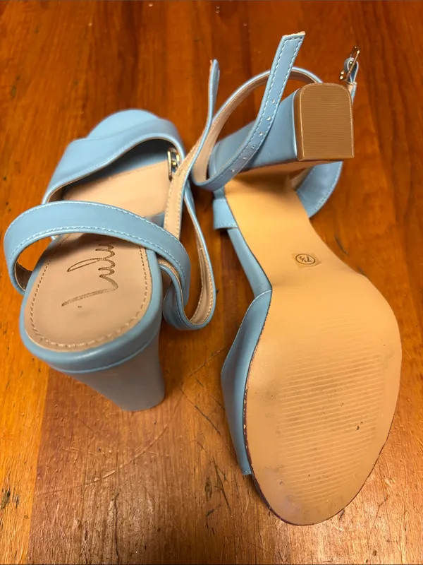 Lulu's Light Blue Open-Toe Slide Heels - Image 4