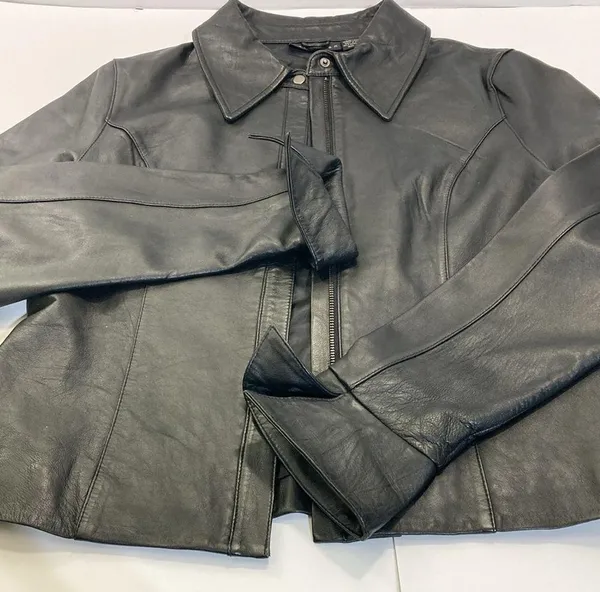 Attention Women’s leather jacket  L - Image 5