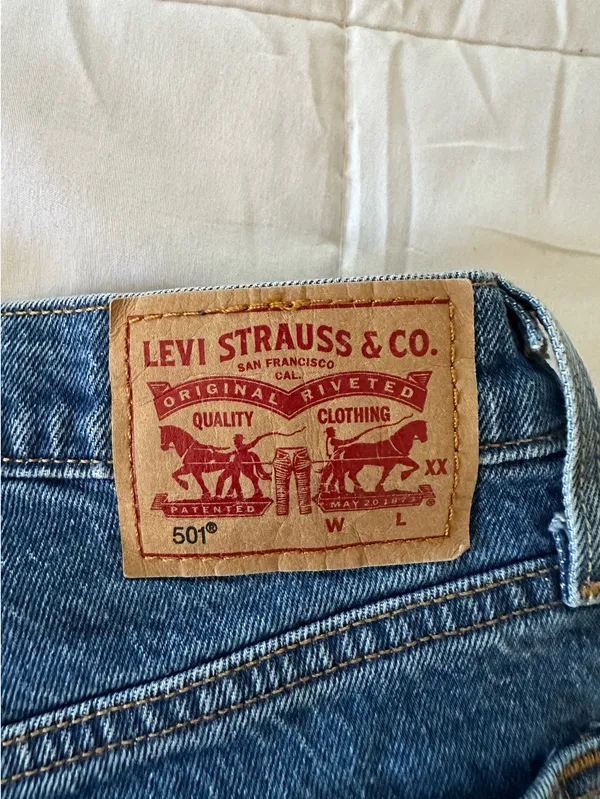 Levi’s 501 Shorts - Image 3