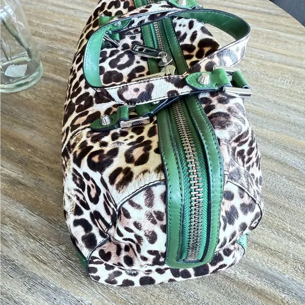 Juicy Couture Brown and Green Travel Bag - Image 4
