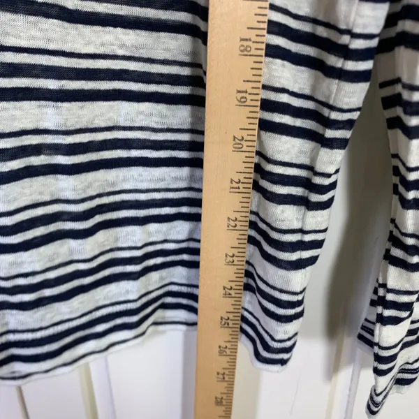 Tahari Womens Small 100% Linen Striped Hoodie Navy White Tassel V-Neck Top - Image 8