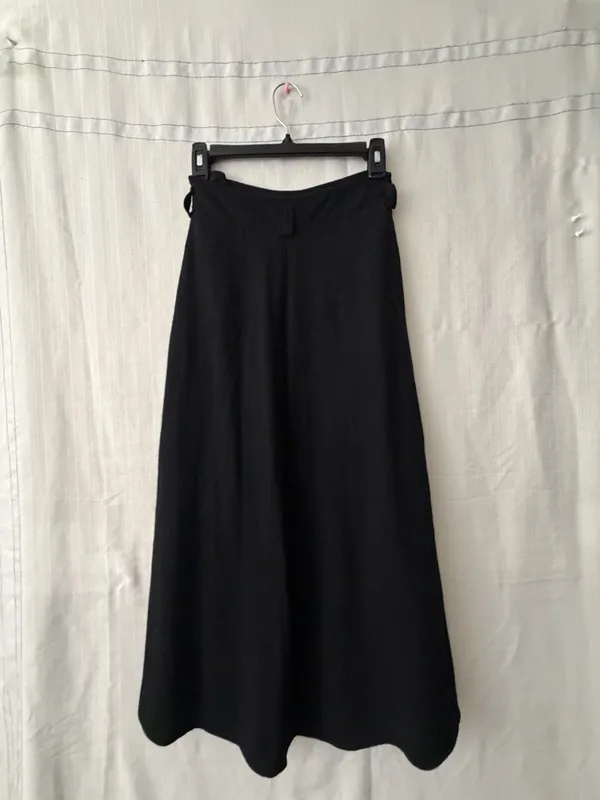 Calvin Klein women’s Size 4 Black Wool A-Line Skirt Side Buttons/Pocket(A582) - Image 9