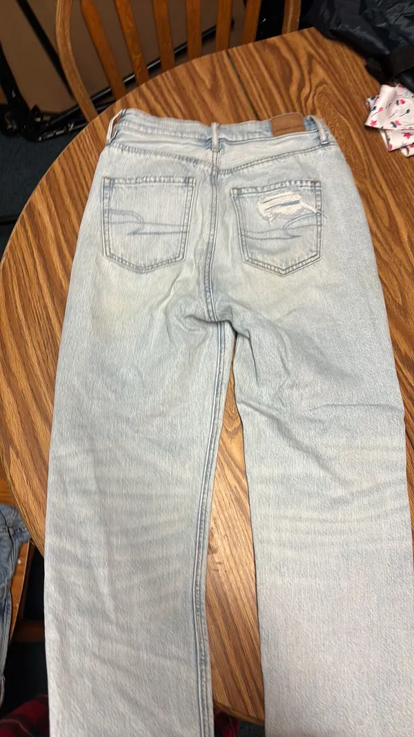 American Eagle Highest Rise 90s Boyfriend Jeans - Image 3
