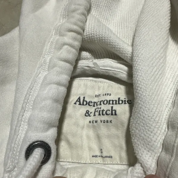 Vintage Abercrombie & Fitch Women's White Y2K 90s Hoodie SZ Small Marks* 2000s - Image 2