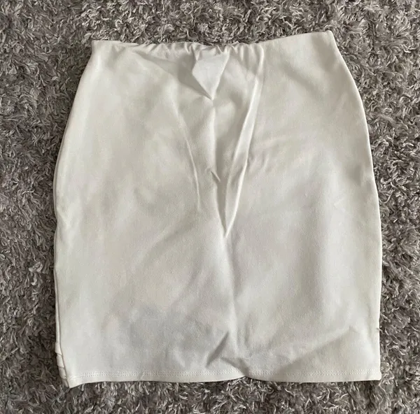 Windsor Bodycon Skirt - Image 5