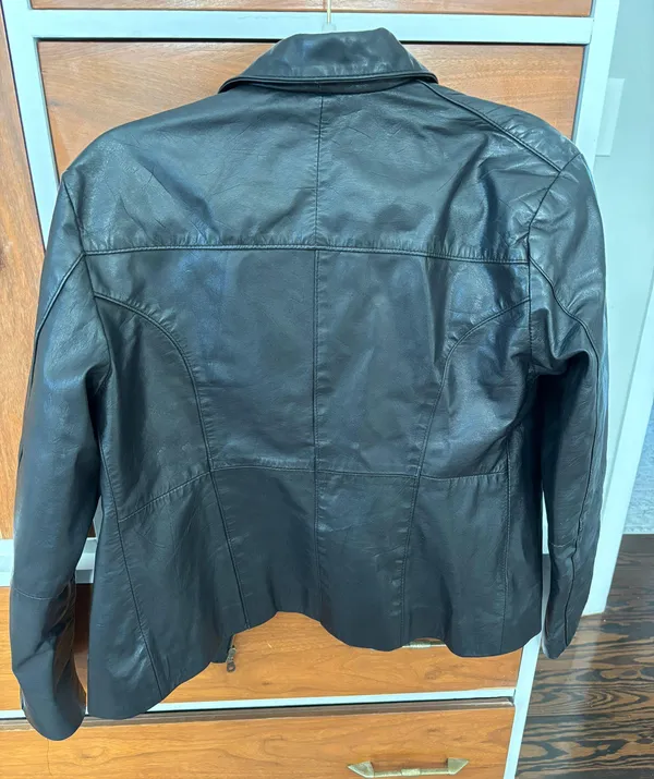 Women’s Fitted Leather Jacket Black - Image 4