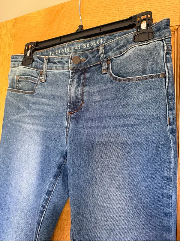 Articles of Society Flare Jeans Medium Wash Frayed Raw Hem Size 26 Boho - Image 2