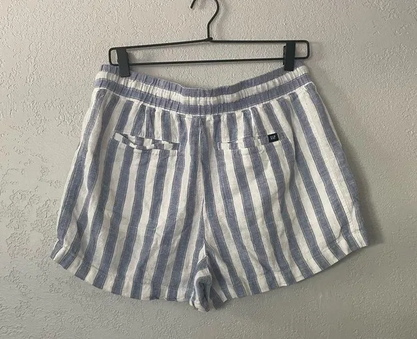 Gap blue and white striped shorts - Image 3
