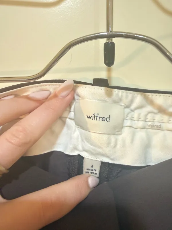 Wilfred Effortless Aritzia Pants - Image 3