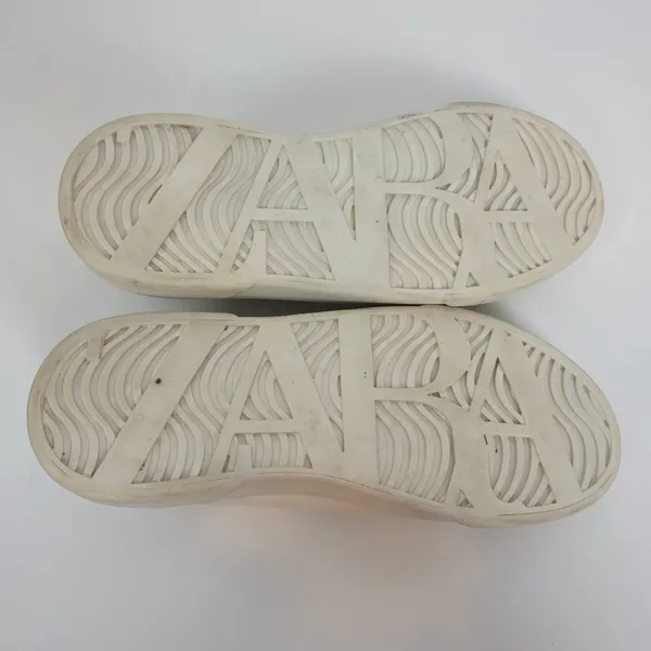 Zara Womens Shoes Size 35 White Low Top Lace-Up Round Toe Classic Casual Sneaker - Image 3