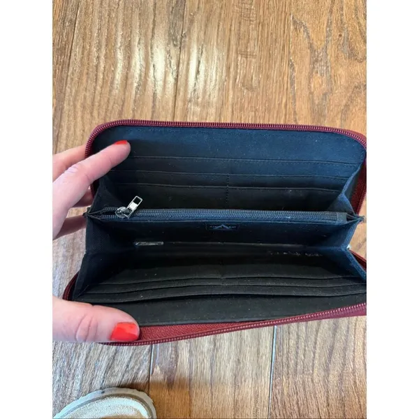 Anne Klein leather red shoulder bag with matching wallet - Image 9