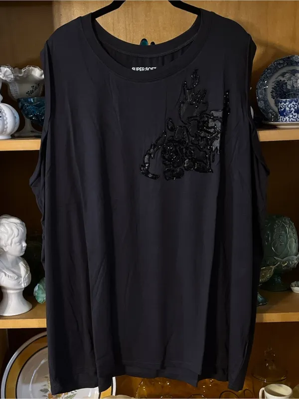 Torrid Rose Flames Classic Fit Super Soft Crew Neck Muscle Tank Size 2 - Image 2