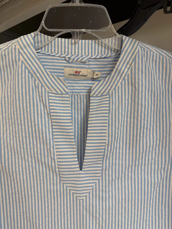 Vineyard vine striped 3/4 sleeve shirt - Image 2