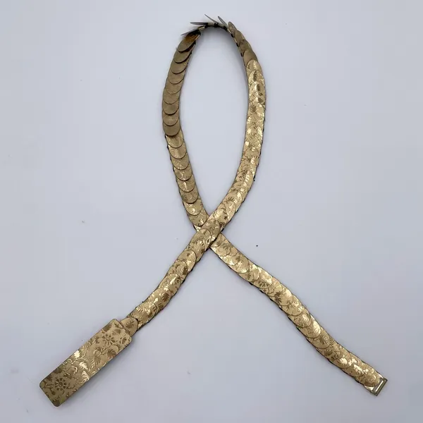 Vintage 80s Gold Coin Flower Leaf Embossed Disc Stretch Belt One Size Botanical - Image 3
