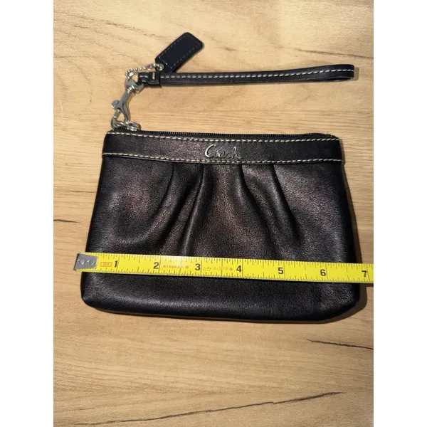 COACH Corner Zip Wristlet Signature Leather‎ Handbag Small - Black S - Image 7