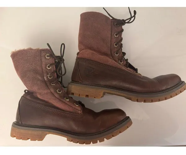 Timberland Women's brown suede colorblock pattern lace up boot size 7.5 - Image 4