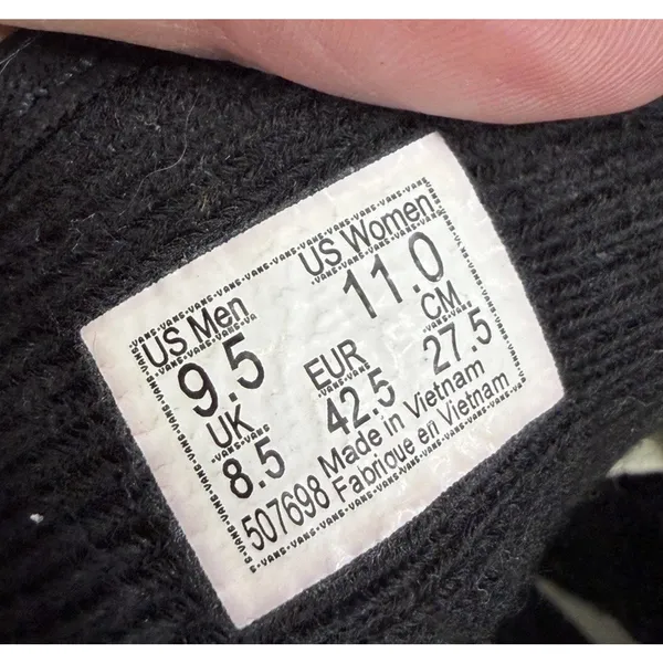 Vans Old Skool Black On Black Skate Shoes Unisex womens 11 Classic NWOB - Image 7