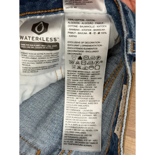 Levi's 501 Original Women's 26x28 Medium Wash Button Fly Distressed Jeans - Image 7