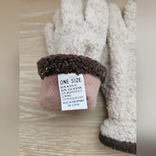 Vintage Lord & Taylor Sherpa Fleece Gloves - Cream & Brown Two-Tone - One Size​ - Image 2