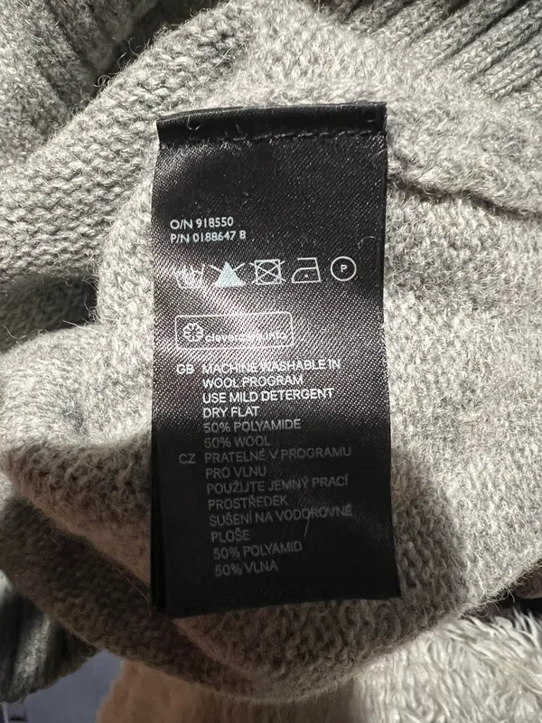 H&M Knitted Sweater - Image 5