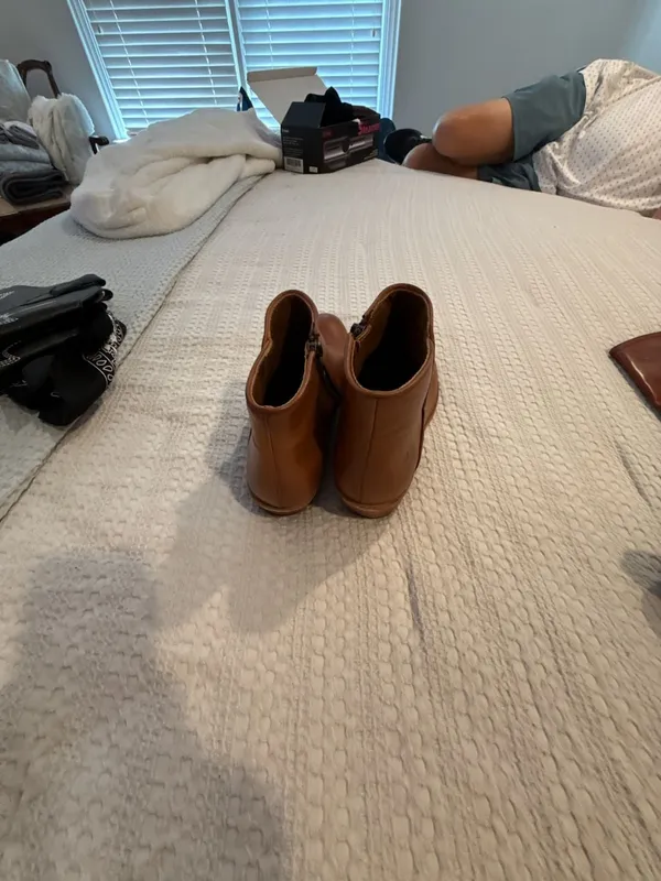 Frye Women's Brown Leather Ankle Boots Size 8.5 B - Image 2