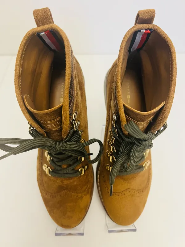 Tommy Hilfiger Women's Ollia Lace-Up Booties Dark Natural Size 7 M - Image 5