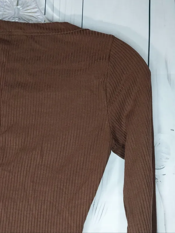 Reformation Paige Brown Ribbed Scoop Neck Long-Sleeve 90’s Y2K Neutral Crop Top - Image 6