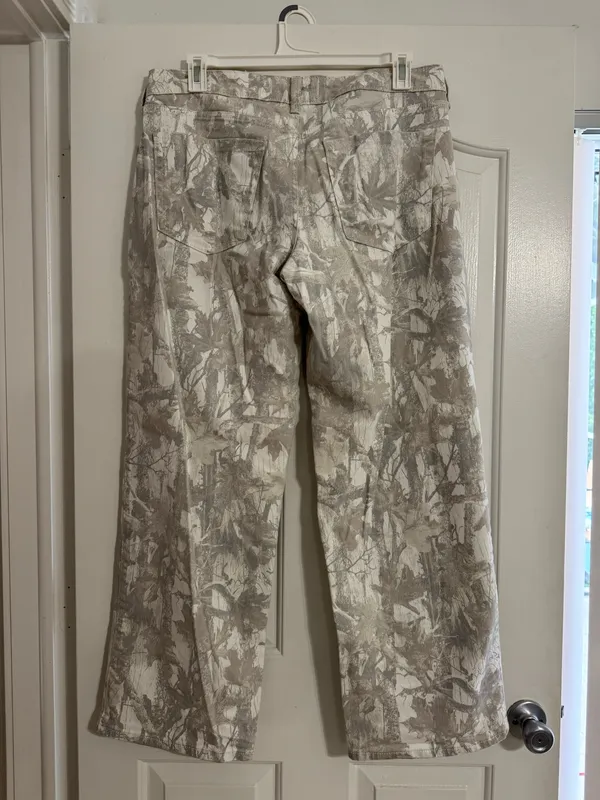 Hollister Baggy Low-Rise Cargo Pants - Image 3