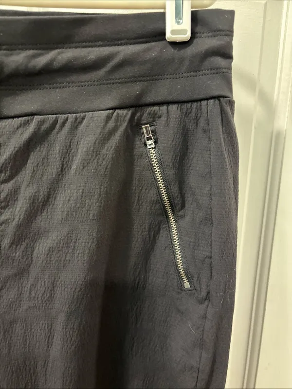 Athleta Women’s Trekkie North Joggers Size 14 Black Nylon Workout Hiking Outdoor - Image 7