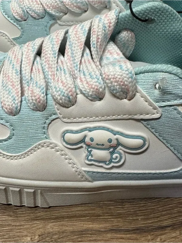 NEW Hello Kitty Cinnamoroll Casual Court Sneakers Women’s 8 - Image 2