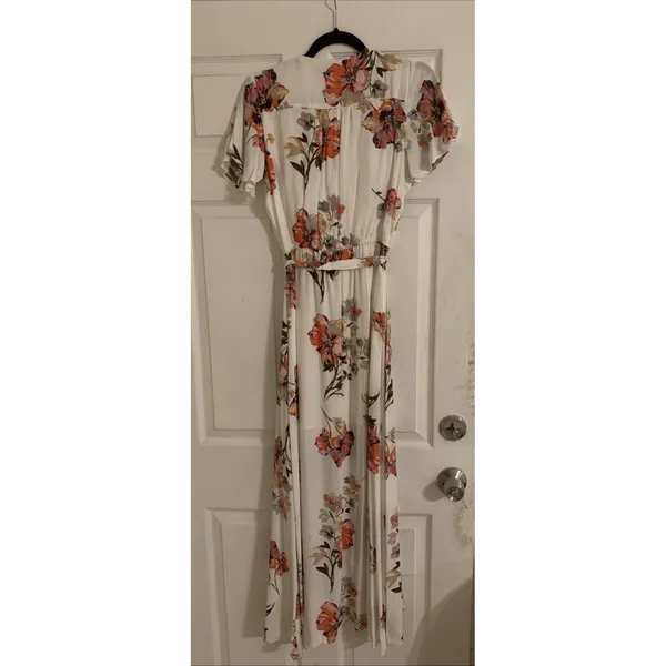 Miss Me long boho floral dress, size S Neck V - Image 4