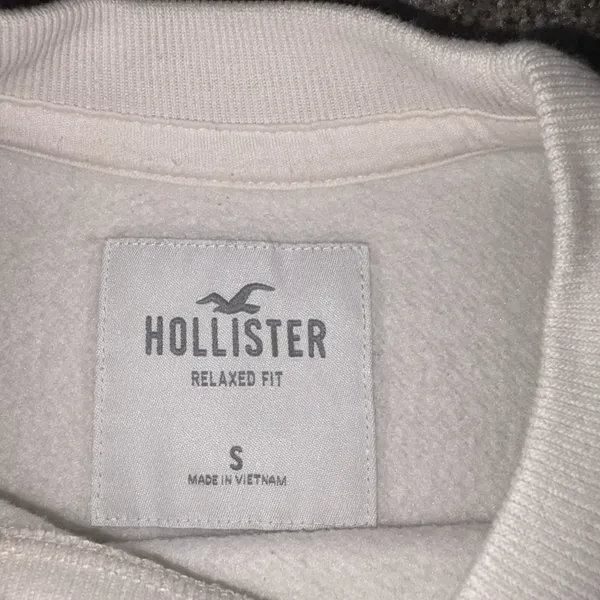 Hollister Relaxed Fit St. Tropez France graphic crewneck sweatshirt - Image 2