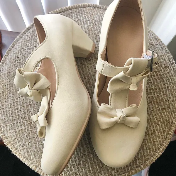Cream and white Mary Jane 2” heels pumps ballet flats with bows (Size EUR 38) - Image 2