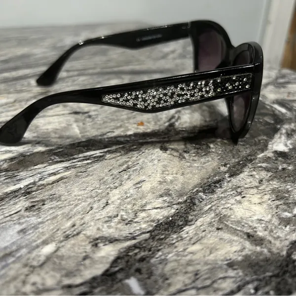 Stylish Black Cat - Image 4