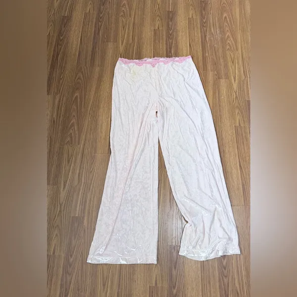 VTG Victoria’s Secret Angels Y2K Pink Crushed Velvet Lace Trim Wide Leg Medium - Image 3