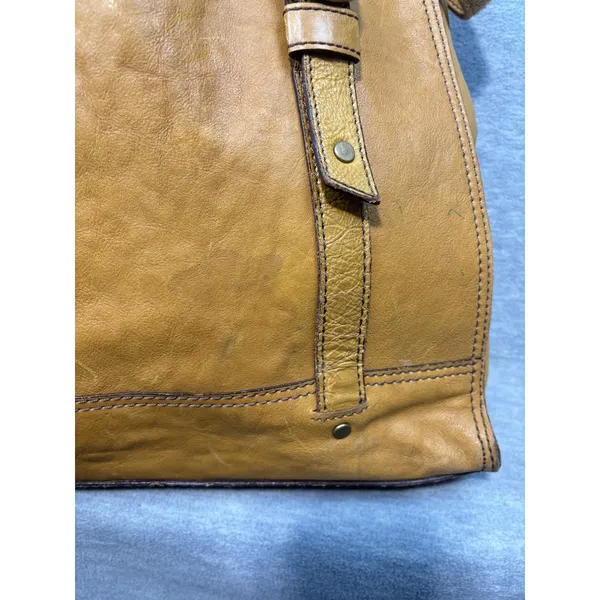 Vintage Fossil Mustard Yellow Pebbled Leather Tote Bag Brass Key Charm Boho - Image 6