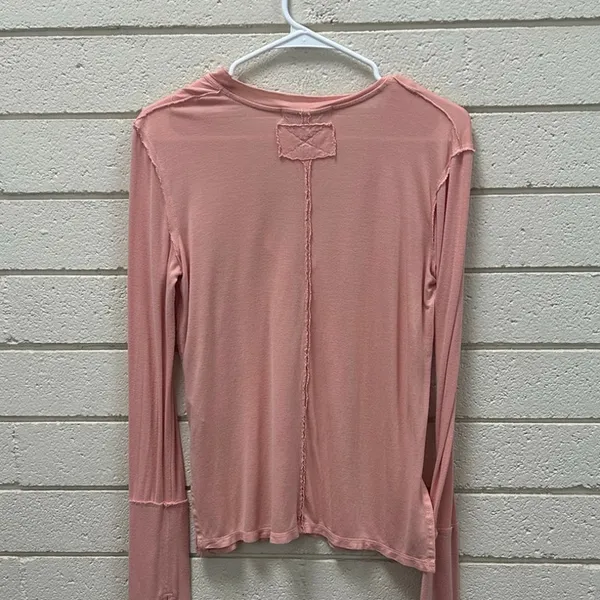 Free People We the Free Pink V Neck Long Sleeve Tee size S - Image 9