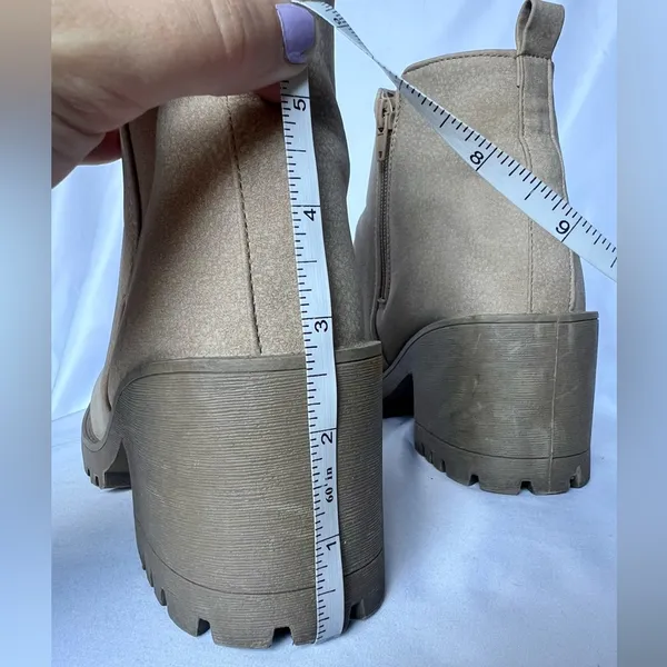 Dirty Laundry Tan Chunky Lug Ankle Boots - Image 8