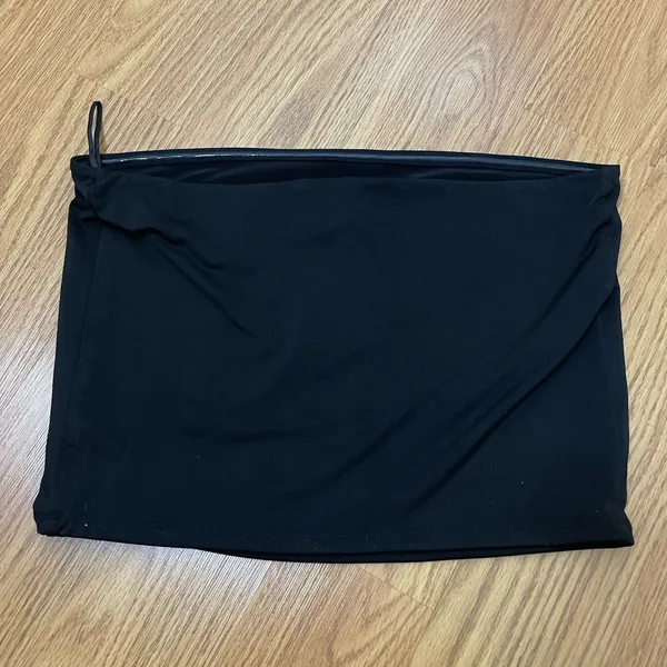 NEW! Express strapless black crop top bandeau size medium - Image 6