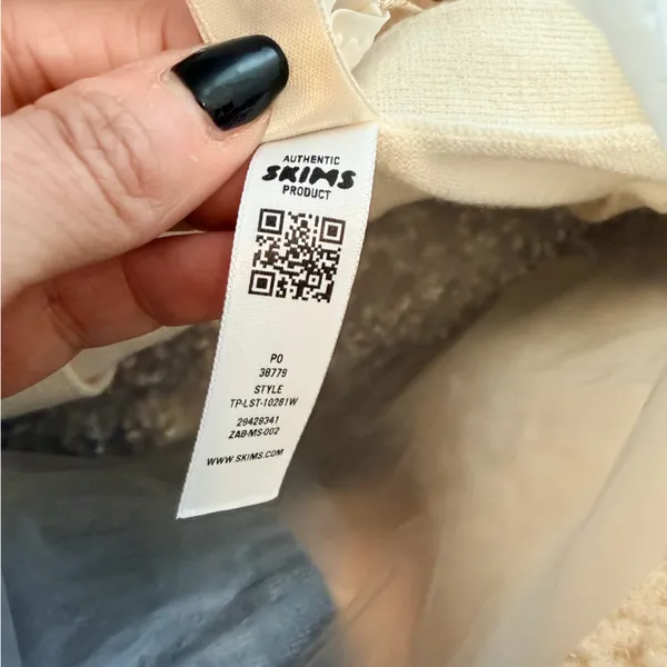 NWT Skims featherweight Cashmere cardigan women's size medium in egret ivory - Image 5