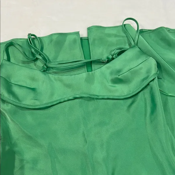 Zara Green Prom Dress with Satin Finish and Cowl Neckline - Image 4