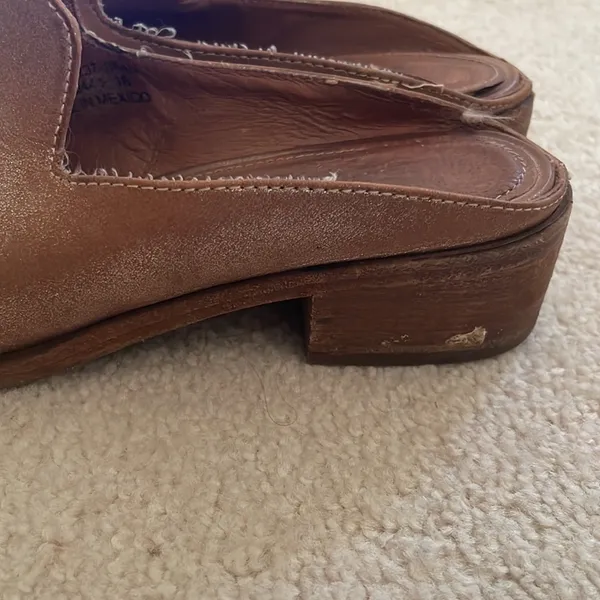 Frye • ray artisan metallic leather mules sz 7 - Image 10