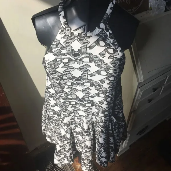 Free People M black and white fit and flare chocker dress with pockets - Image 2