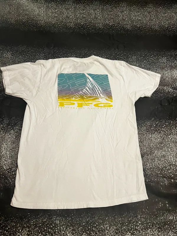 Womens medium Columbia T-Shirt - Image 2