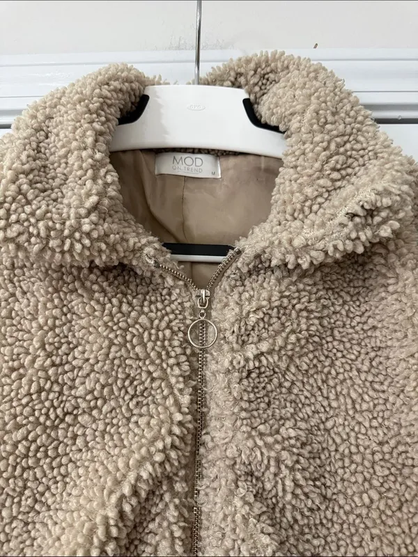 MOD ON TREND Teddy Sherpa Zip-Up Jacket - Beige Lined Pockets Size M - Image 3