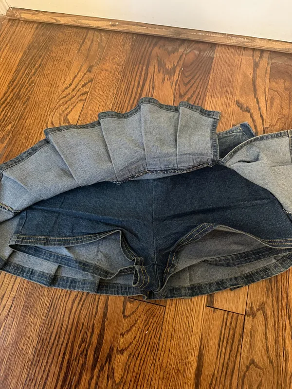 BDG Urban Outfitters Pleated Denim Mini Skirt - Image 5